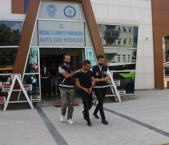 GÜNCELLEME - Kocaeli'de hırsızlık güvenlik kamerasınca kaydedildi