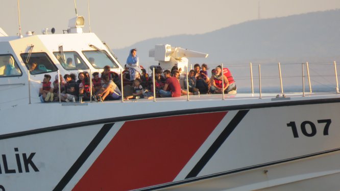 Çanakkale'de 256 düzensiz göçmen yakalandı