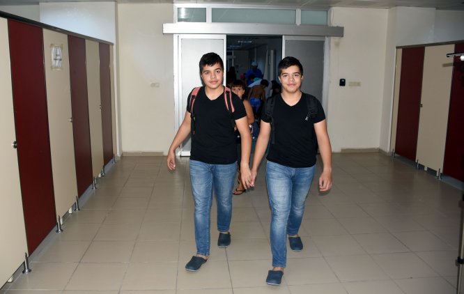 Otizmli ikizlerin hedefi milli forma