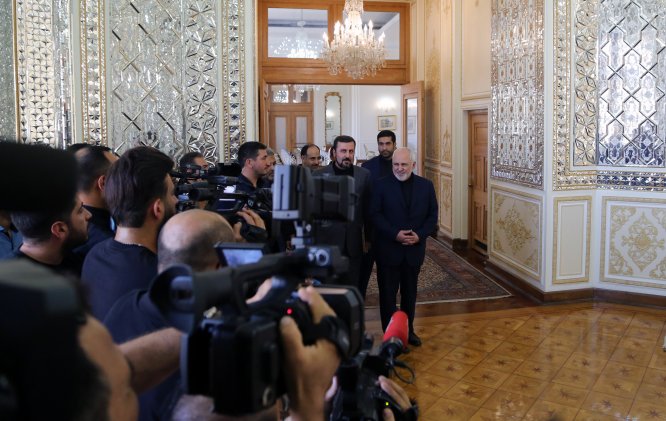 Uluslararası Atom Enerjisi Ajansı geçici başkanı Cornel Feruta, İran'da