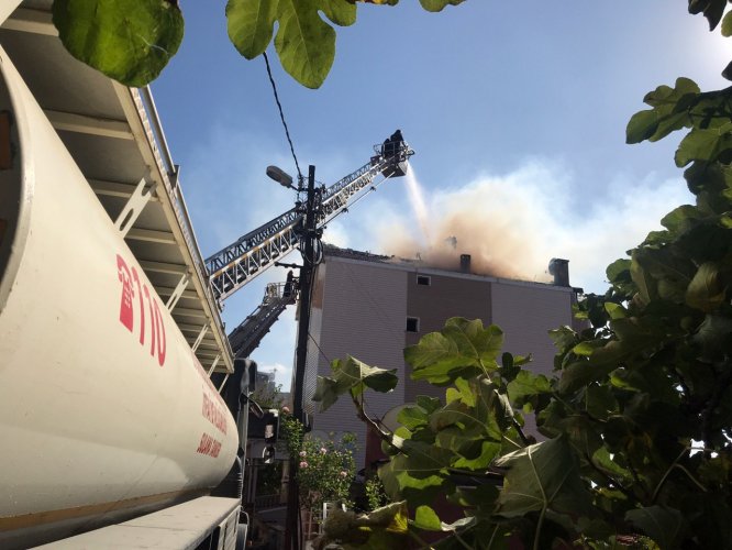 Zonguldak'ta çatı yangını
