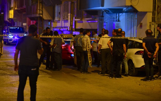 GÜNCELLEME - Gaziantep'te silahlı kavga: 3 ölü, 5 yaralı