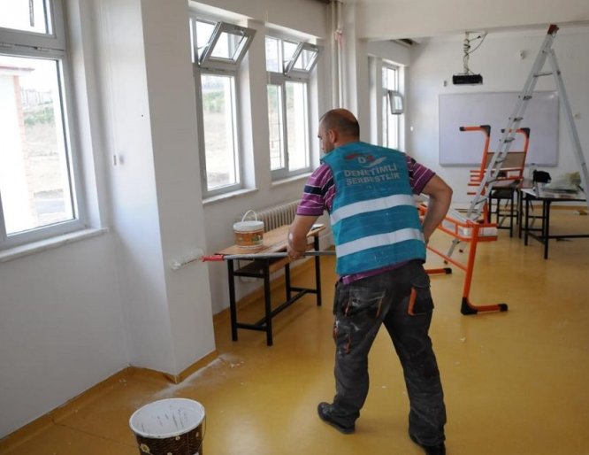 Hükümlüler, okulları yeni döneme hazırladı