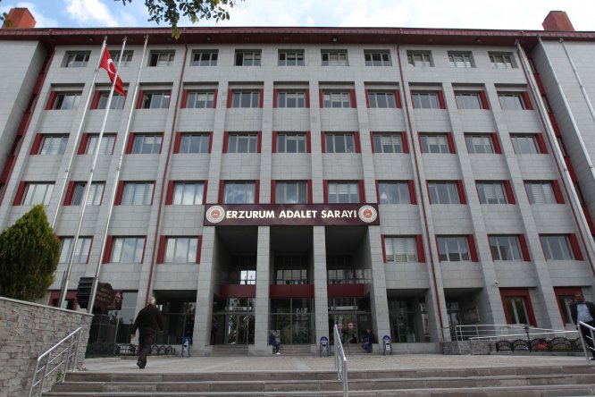 GÜNCELLEME 2 - HDP'li Karayazı Belediye Başkanı Melike Göksu'ya tutuklama