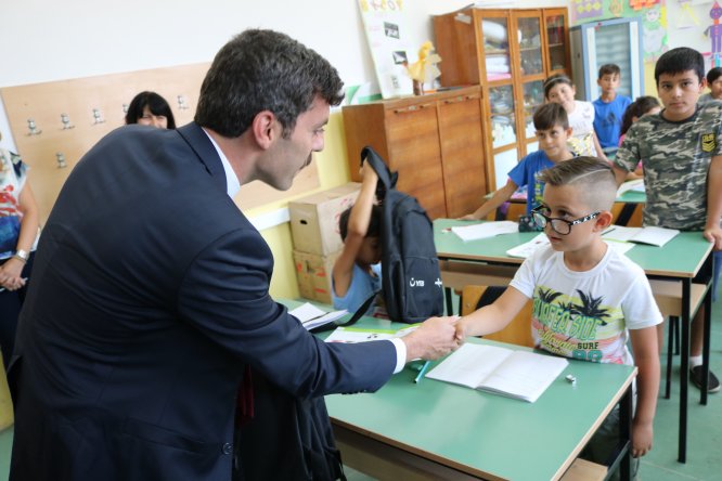 Türkiye'den Kuzey Makedonya'da eğitime destek