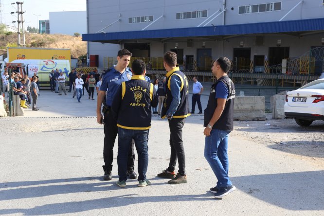 GÜNCELLEME 2 - Tuzla'da şüpheli toz