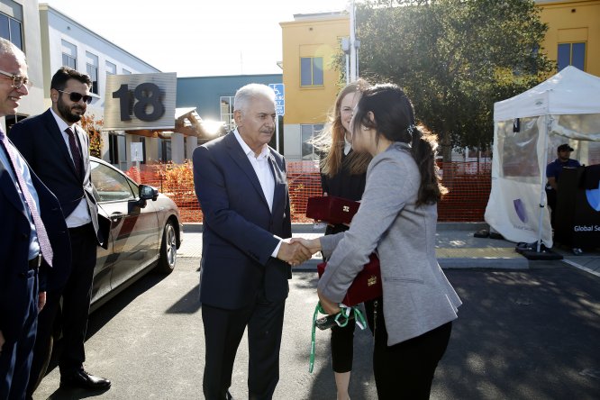 Binali Yıldırım Silikon Vadisi’ni ziyaret etti