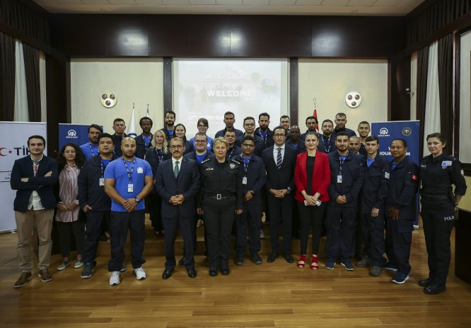 AA'nın "17. Dönem Savaş Muhabirliği Eğitimi" başladı