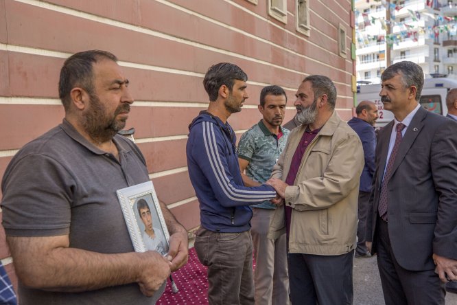 Diyarbakır annelerinin oturma eylemine destek