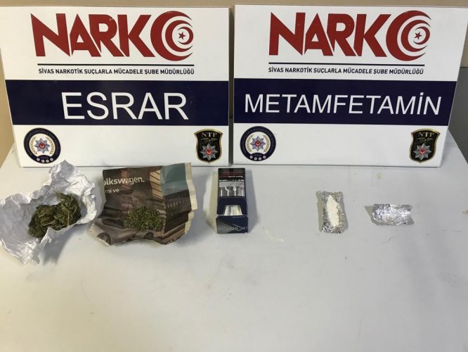 Sivas'ta narkotik sokak operasyonları