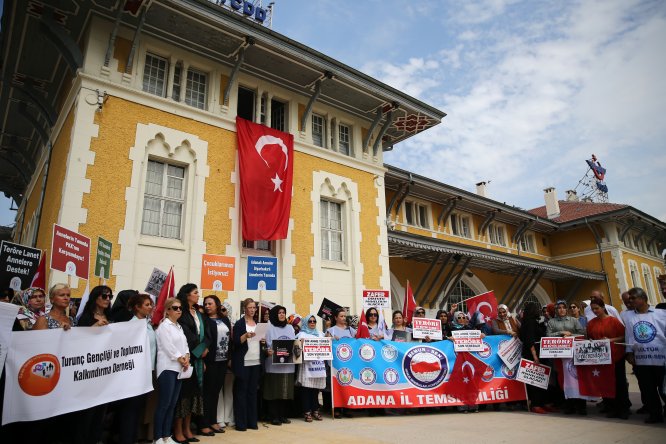 Diyarbakır annelerine kadın desteği