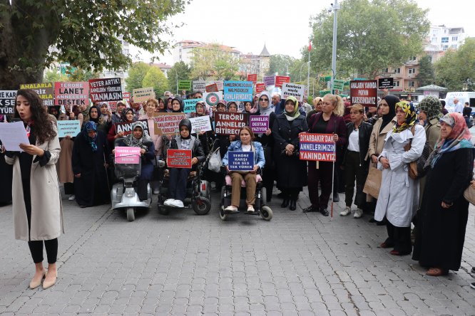 STK temsilcilerinden Diyarbakır annelerine destek