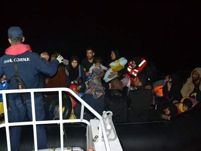 İzmir'de 282 düzensiz göçmen yakalandı