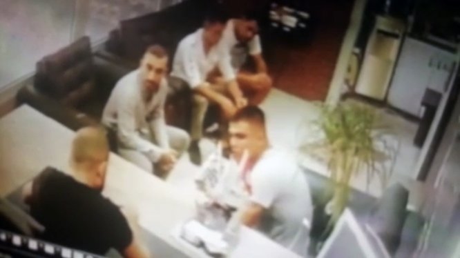 İzmir'de iş yerindeki silahlı saldırı güvenlik kamerasında