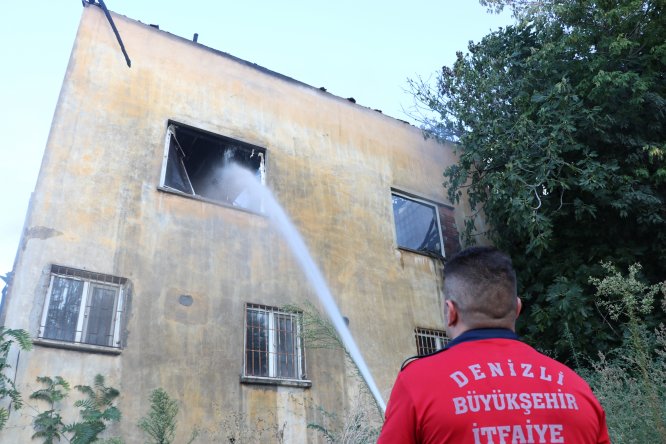 GÜNCELLEME - Denizli'de cami yangını