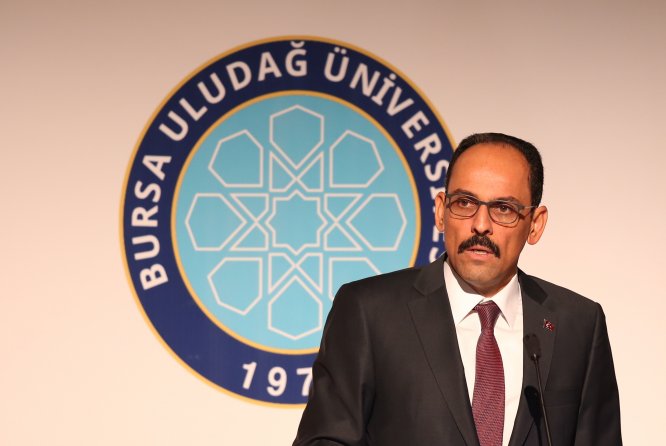 "Üniversite eğitiminin birinci amacı aslında düşünmeyi öğrenmektir"