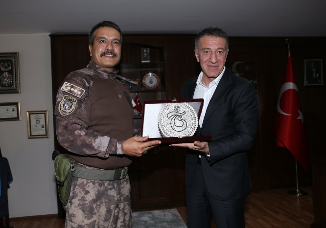 Ağaoğlu'ndan Trabzon Emniyet Müdürü Alper'e ziyaret