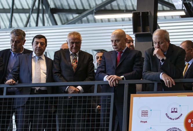 İş adamları ve akademisyenlerden "Model Fabrika"ya ziyaret