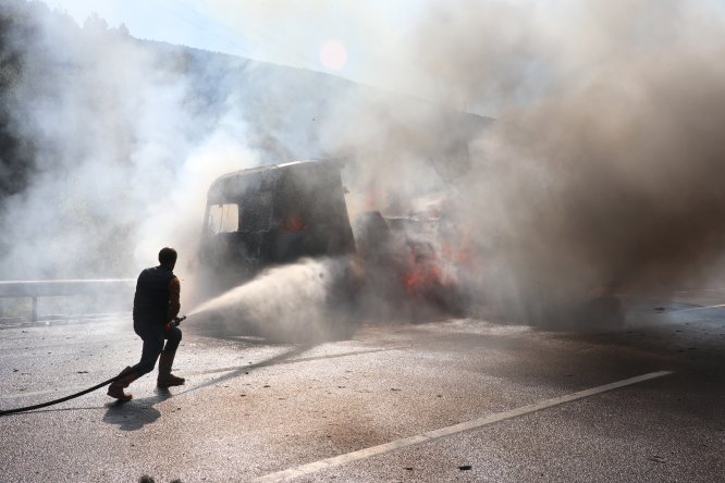 GÜNCELLEME 2 - Anadolu Otoyolu'nda tır yangını