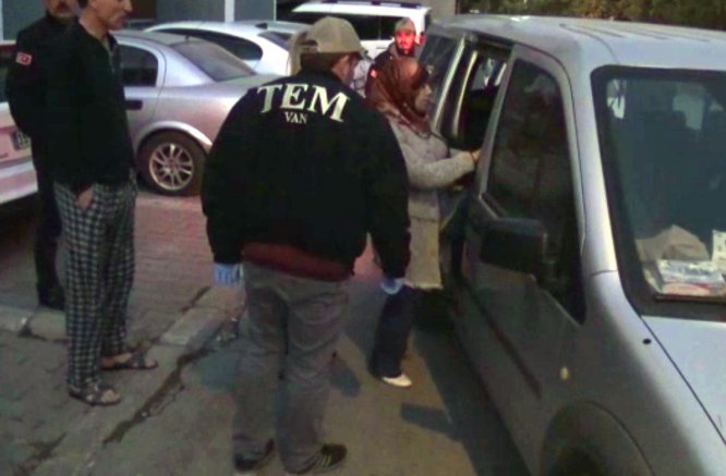 Erciş'te HDP'nin belediye ve ilçe başkanları gözaltına alındı