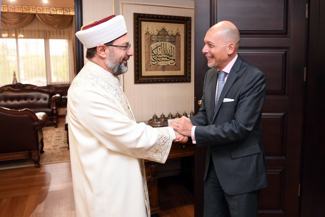 Erbaş, Arjantin Büyükelçisi ile görüştü