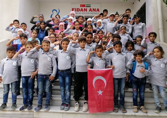Afrinli yetimlerden mesaj: Korkmayın, Türk askeri ve Milli Ordu sizi kurtarır