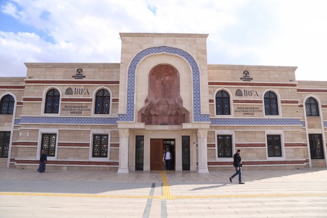 Sanatın imalatı da icrası da burada gerçekleştiriliyor