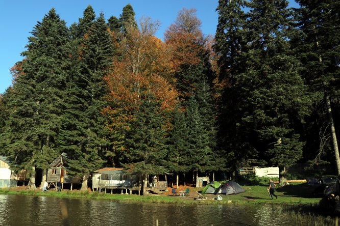 Düzce yaylaları sonbahar manzarasıyla büyülüyor
