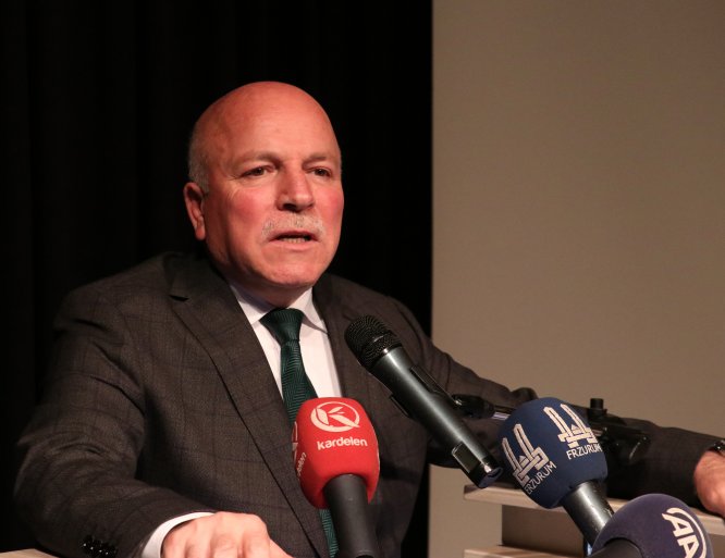 Erzurum'da "Maddeden Manaya" Programı