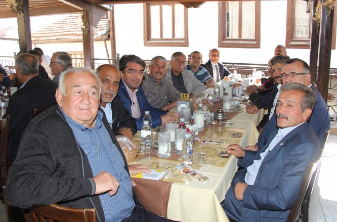 Kaymakam Temel Ayca, muhtarlarla buluştu