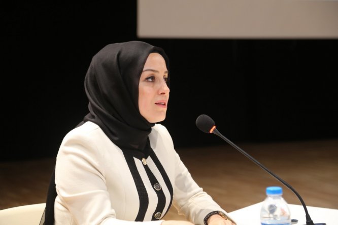 Zeynep Akkiraz Ayhan, üniversite öğrencilerine Sivas'ı anlattı