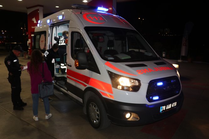 Karabük'te otobüsün çarptığı yaya yaralandı