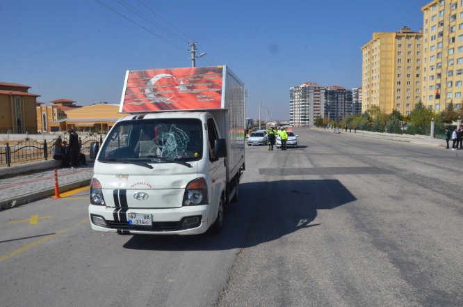 Karaman'da kamyonet çarpan lise öğrencisi ağır yaralandı