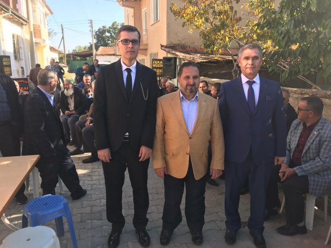 AK Parti Konya Milletvekili Özdemir, yeğeninin düğüne katıldı