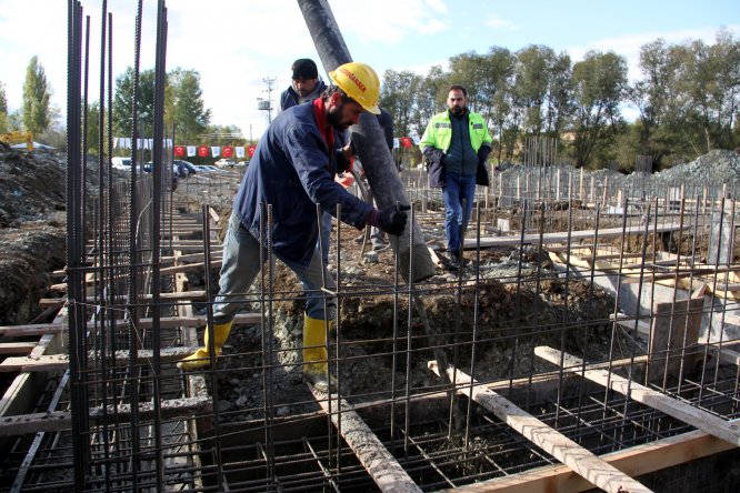 Suşehri'nde mezbahane temeli atıldı