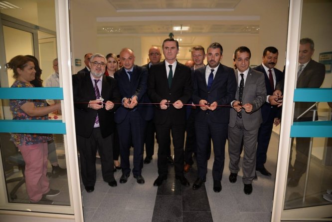 Başhekim Akdoğan'dan Başkan Ertuğrul Çetin'e teşekkür plaketi