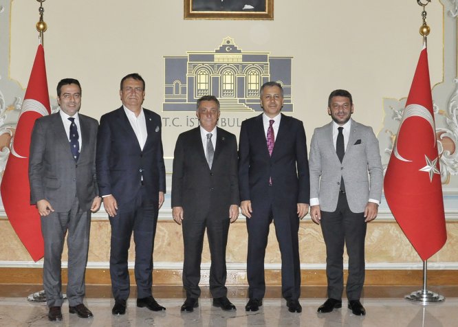 Beşiktaş Kulübü Başkanı Çebi, İstanbul Valisi Yerlikaya'yı ziyaret etti