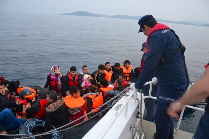 Sahil Güvenlik Komutanlığı: Son bir haftada 1035 düzensiz göçmen yakalandı
