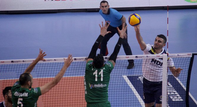 Voleybol: AXA Sigorta Efeler Ligi