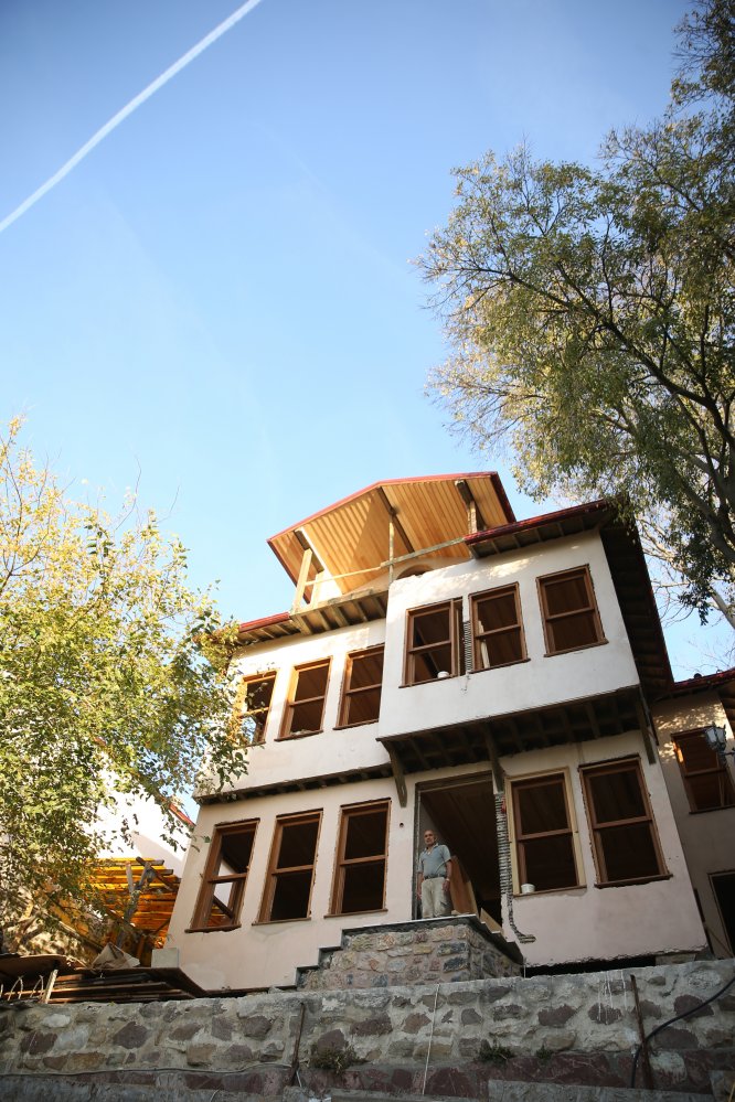 Büyük Önder Atatürk'ü anıyoruz