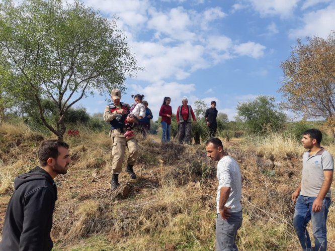 Kilis'te kaybolan 3 yaşındaki çocuk bulunup ailesine teslim edildi