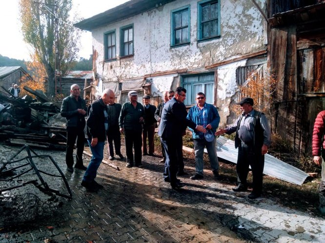 Nallıhan'da ev yangını