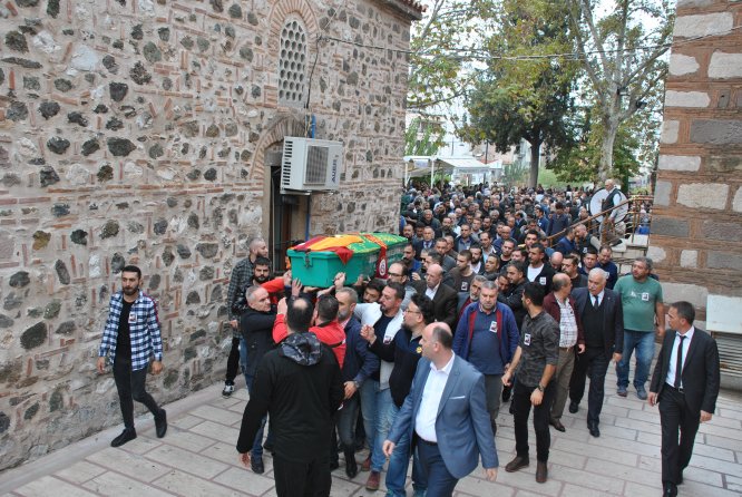 Öldürülen Manisalı iş adamının cenazesi toprağa verildi