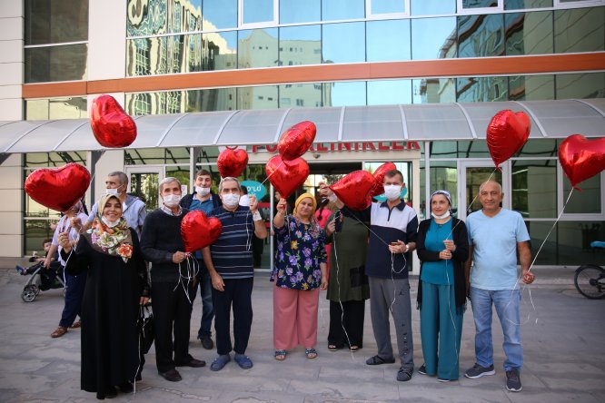 "İsimsiz kahramanlarına" kalpli balonla teşekkür