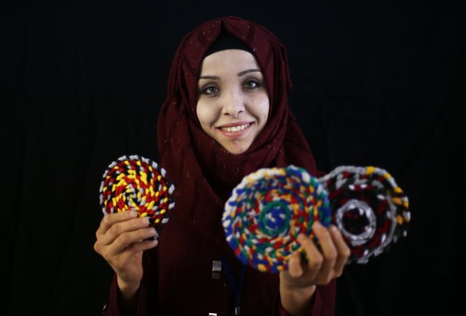 Suriyeli ve Türk kadınlar "Ekmek Kapısı"nda istihdama katıldı