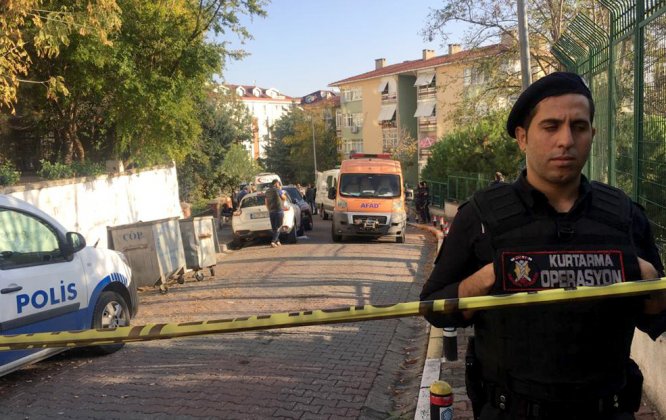 Bakırköy'de 3 kişinin evde ölü bulunması