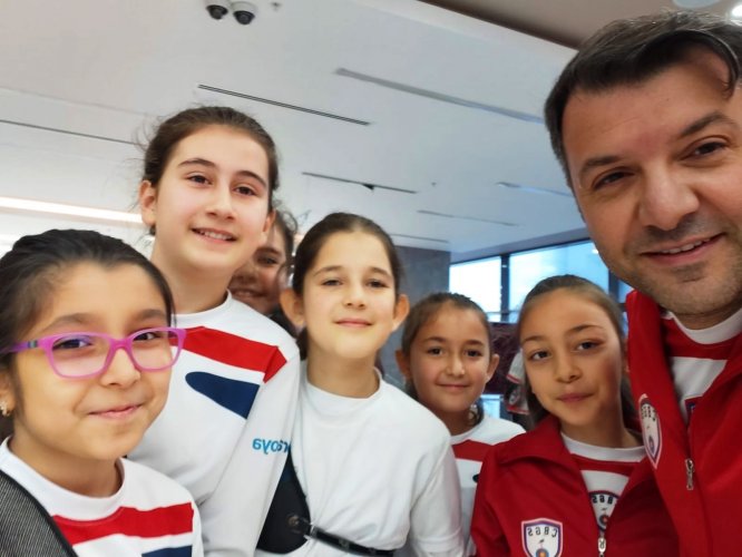 Çubuklu okçulardan 2 kupa, 6 madalya