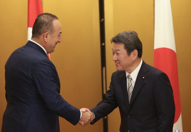 Dışişleri Bakanı Çavuşoğlu, Japon mevkidaşı Motegi ile görüştü