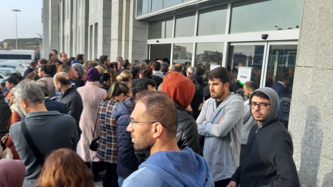 Kocaeli'de Necmeddin öğretmeni öldüren öğrenci hakim karşısında