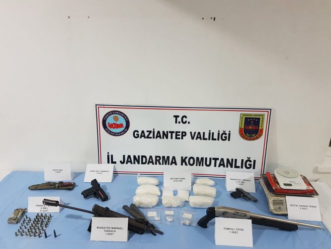 Gaziantep'te uyuşturucu operasyonunda 3 kişi yakalandı